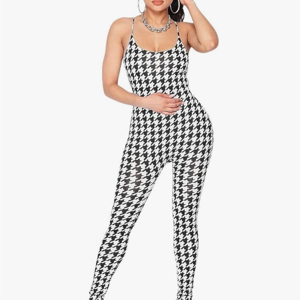 Houndstooth Scoop-Neck Jumpsuit - Black & White